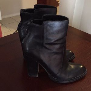 Black Chinese Laundry booties